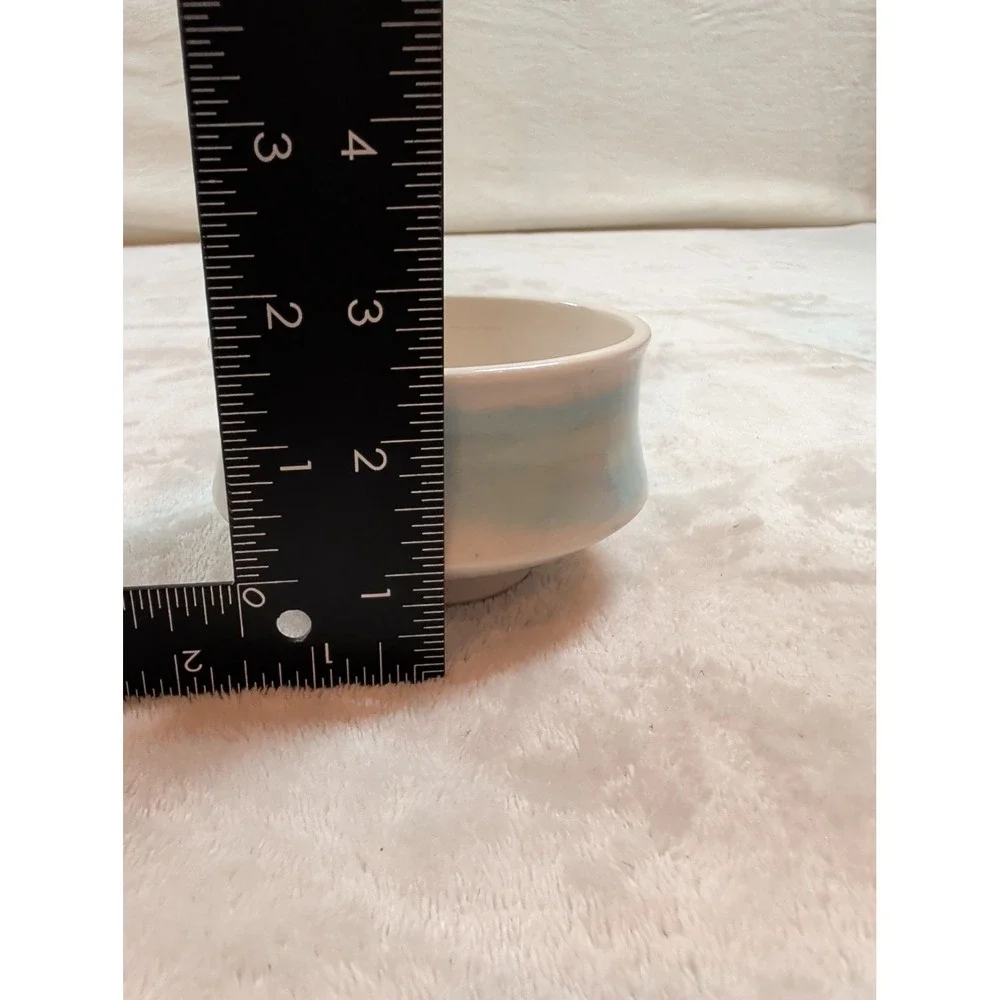 Studio Pottery Blue White Ombre Glazed Ceramic Bowl Handcrafted Signed‎ 4.5